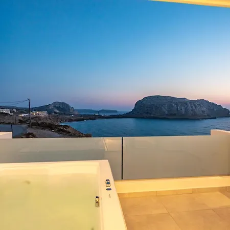 アパートホテル Thalasidi Luxury